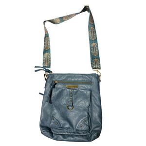 Stone Mountain Crossbody faux leather bag with guitar strap